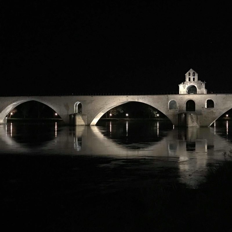 Le pont d'Avignon, bridge of Avignon