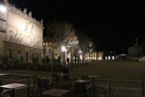 Popes Palace square