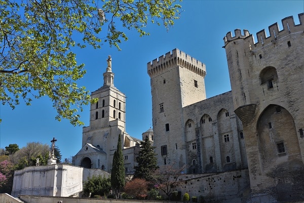 Le palais des papes, visiter Avignon, découvrir Avignon, visite d'Avignon en groupe