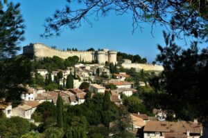 Villeneuve les Avignon, tour, circuit